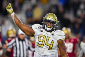 Georgia Tech defensive lineman Mike Lockhart commits to WVU